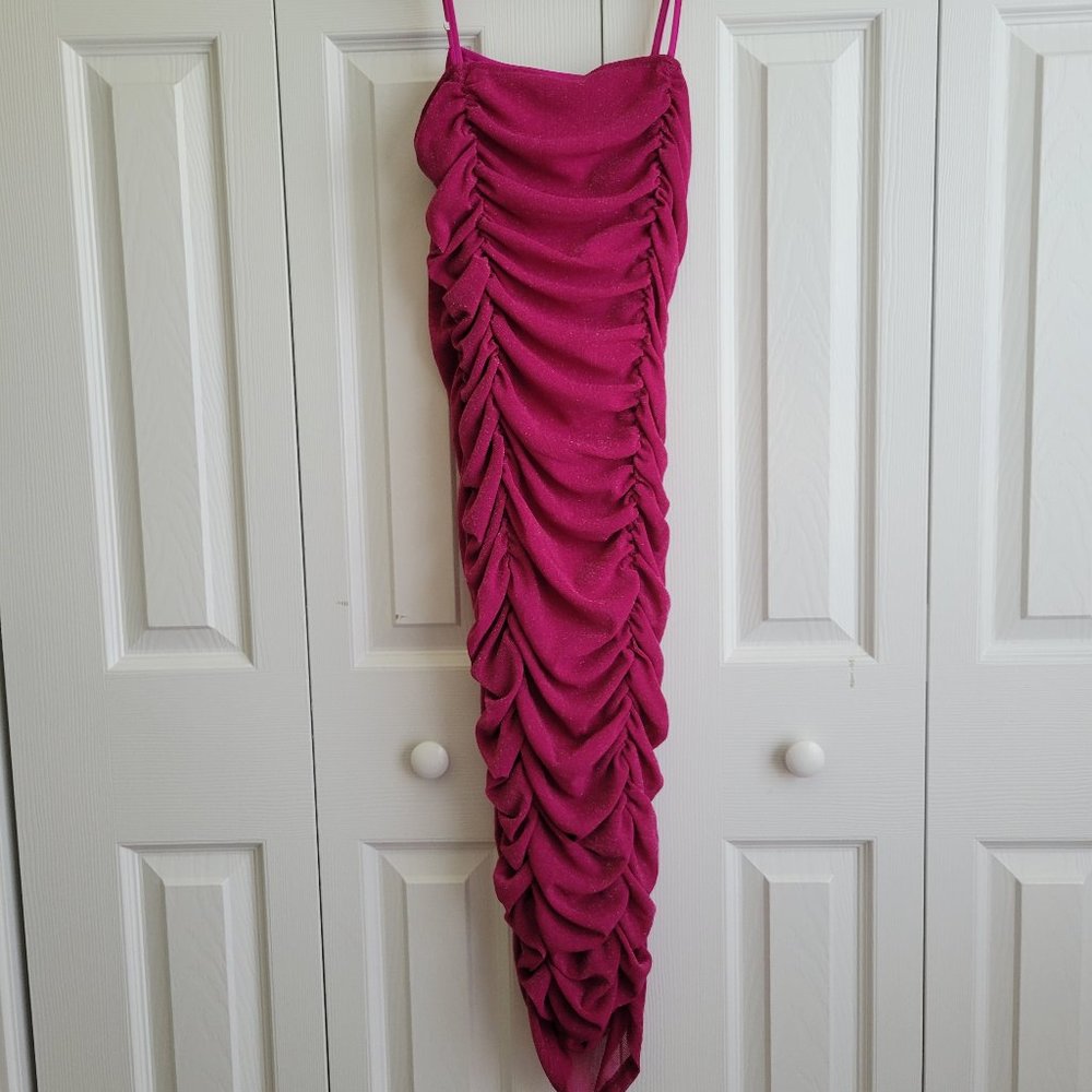 Nic & Jo Glitter Magenta midi dress